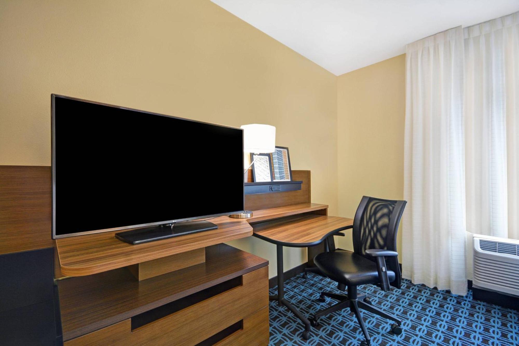 Fairfield Inn & Suites By Marriott Savannah Sw/Richmond Hill Extérieur photo